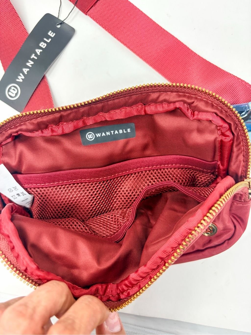 Nwt Wantable Nylon Cozytober Crossbody Belt Bag In Burgundy — image 7 of 7